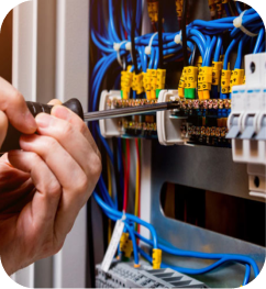 Đi dây điện gọn gàng